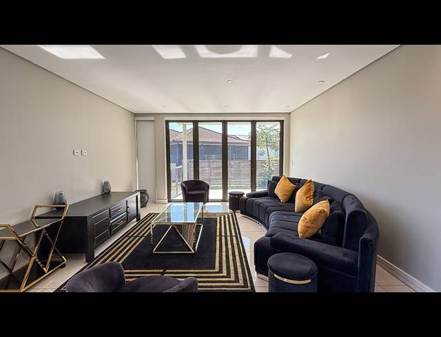 6 BEDROOM HOUSE FOR SALE IN IZINGA ESTATE